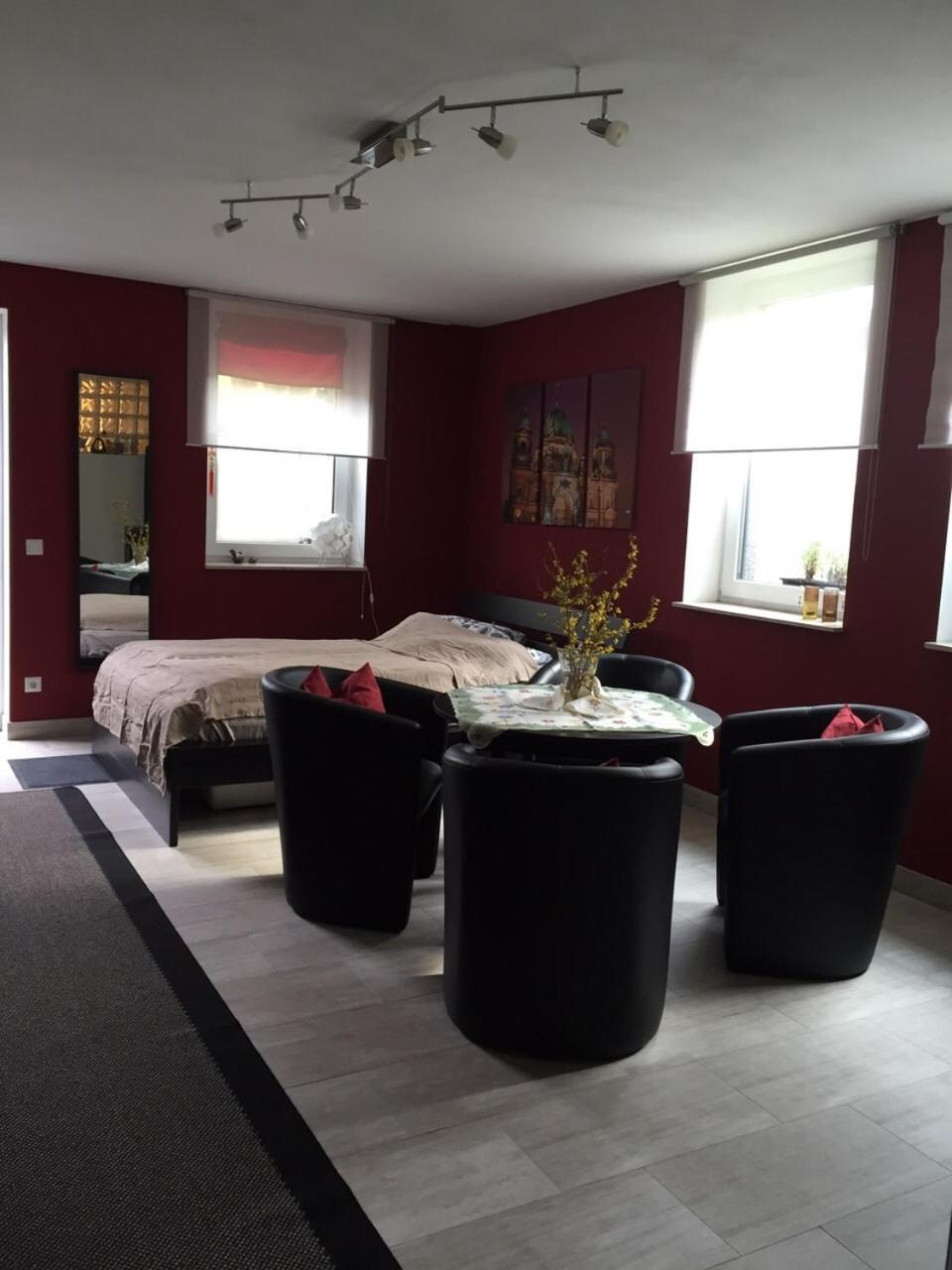 Fewo mit Garten, Kamin u. Whirlpool Berlin Exterior foto